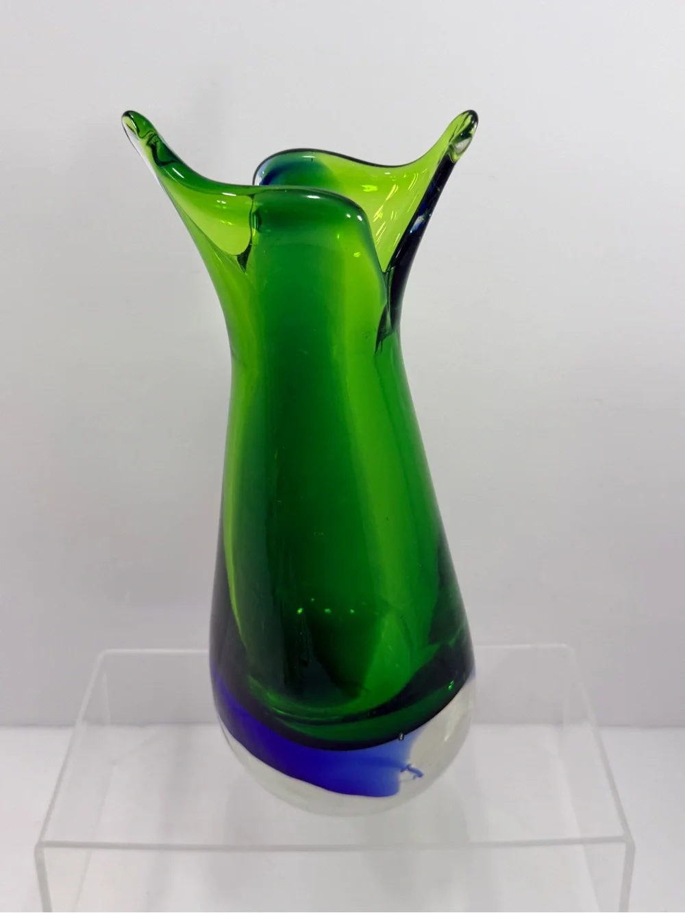 Vtg MCM Murano Style Sommerso Fishtail Vase - Emerald & Cobalt - 9.5